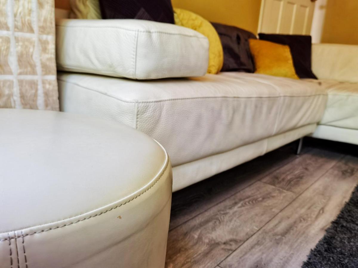 Perry Road, Beautiful Large House Available For Guests And Contractors Parking Wifi Villa นอตติงแฮม ภายนอก รูปภาพ